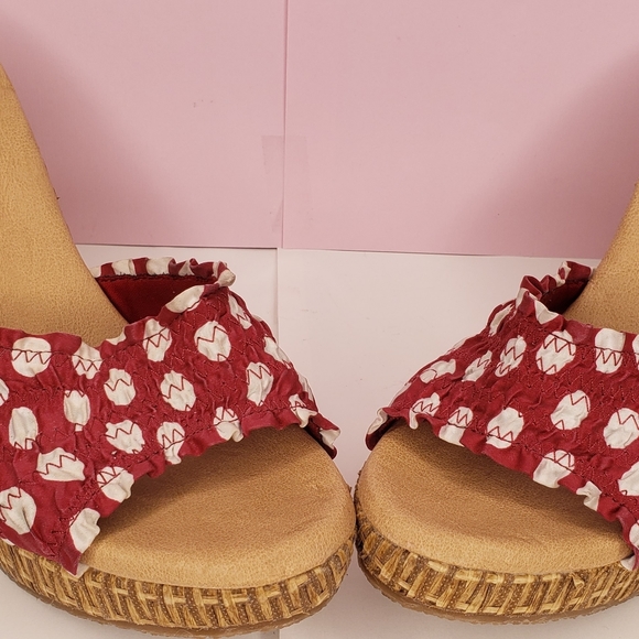 Wedges - Picture 5 of 5
